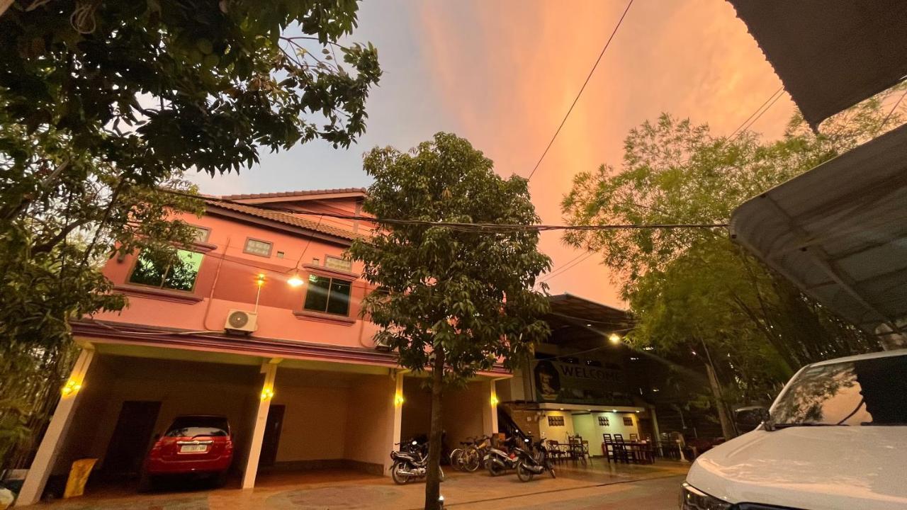 Por Chey Otel Battambang Dış mekan fotoğraf